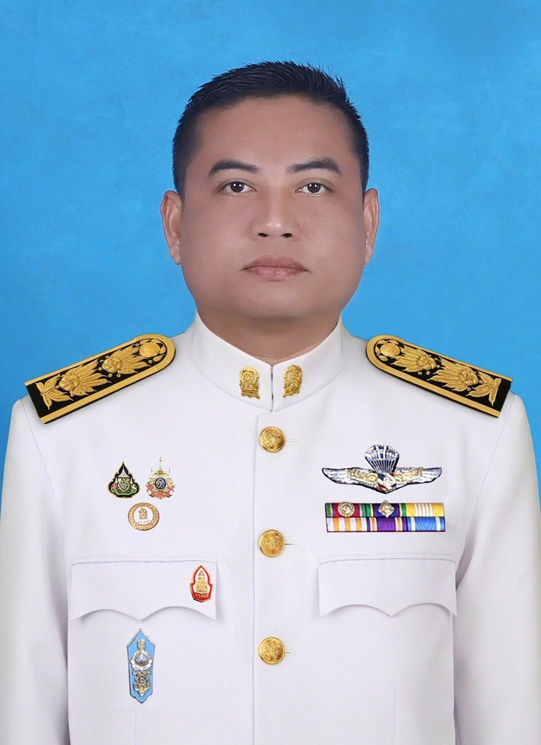 นายสริยา สุนาอาจ